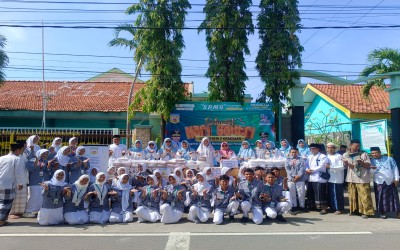 Santri Berbagi di HSN 2025